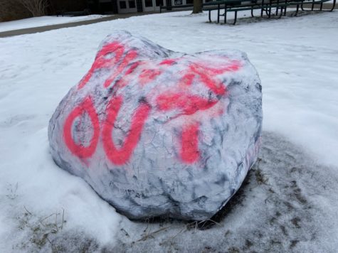 JHS spirit rock for Pink Out 2022